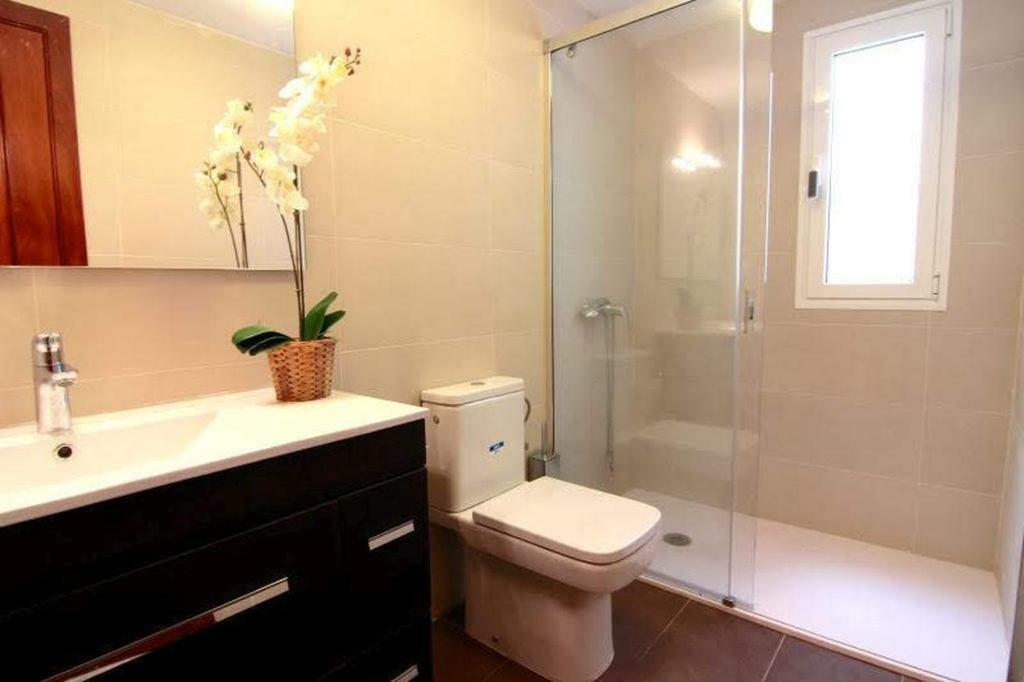 Ground Floor Apartment Suite With Private Garden, Los Charcos Коста-Тегисе Экстерьер фото